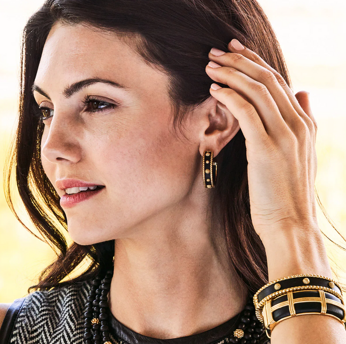 Berry Medium Hoop Earrings, Ebony