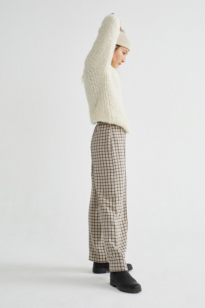 Shop cotys sweater snow white by Thinking Mu on thegreenlabels