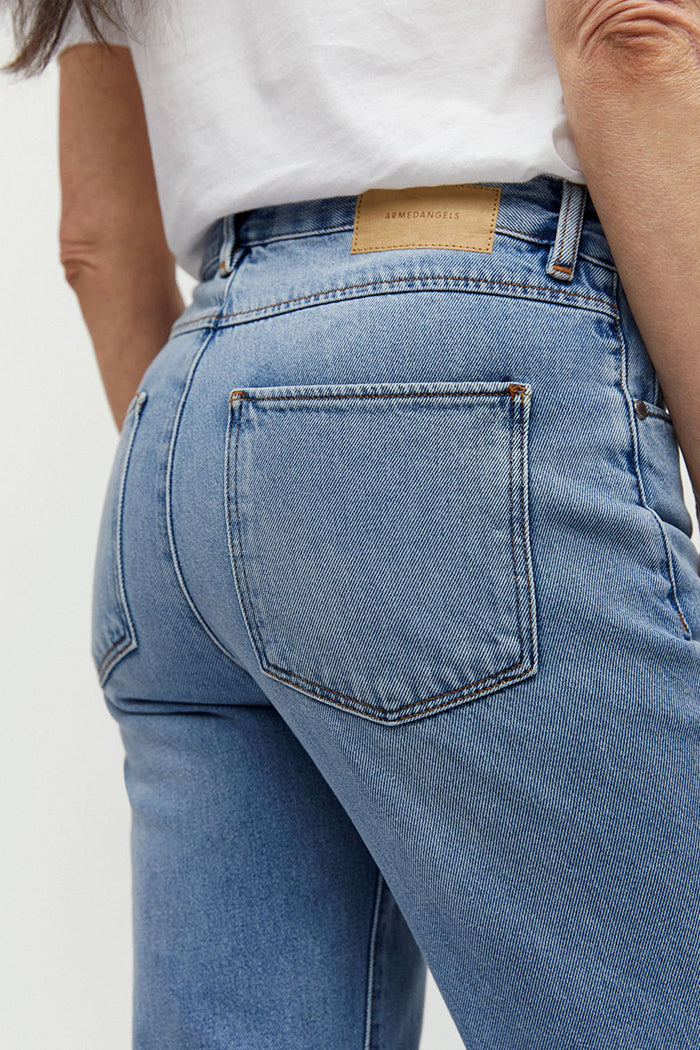 shop fjellaa cropped jeans mid blue by ARMEDANGELS on thegreenlabels