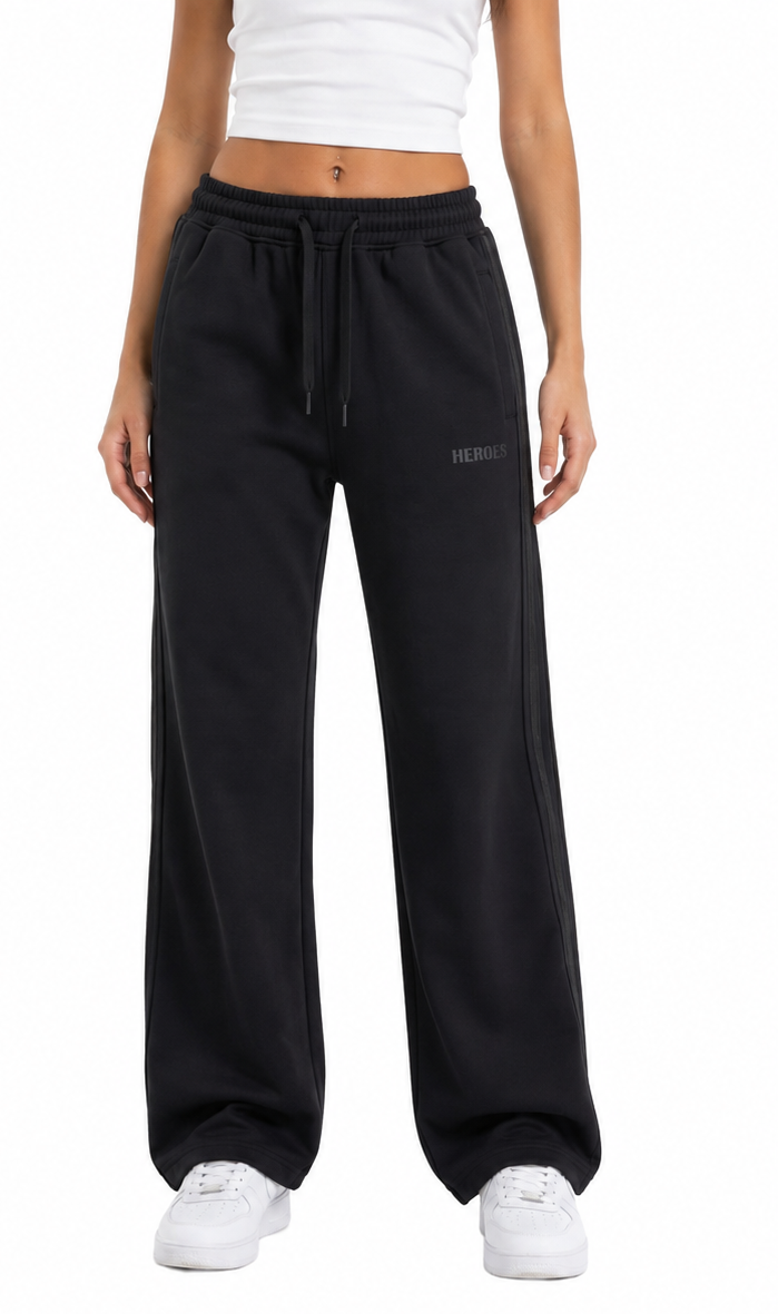 HEROES ESSENTIAL BLACK PANTS