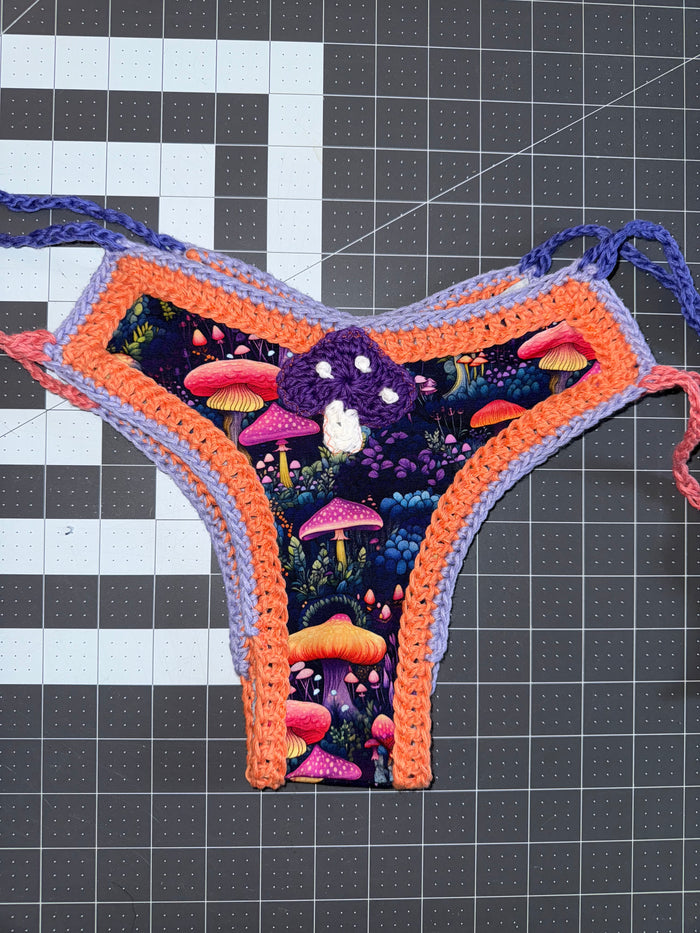 Mushroom Mania 1.0 Bottom - SM/M