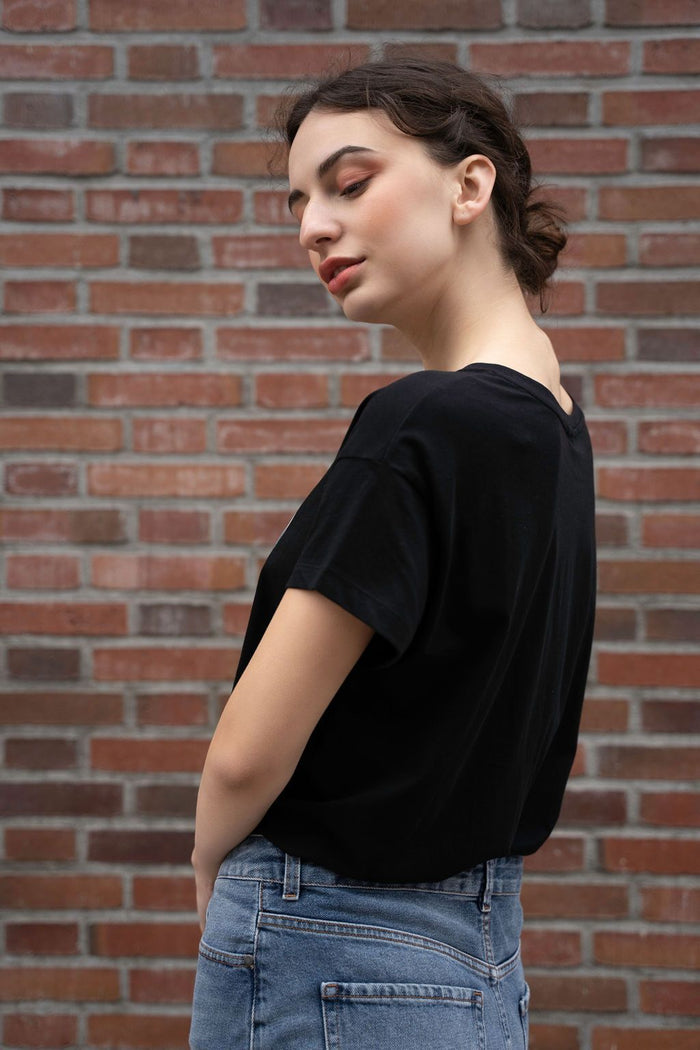 nelaa llama t-shirt black by Armedangels on thegreenlabels