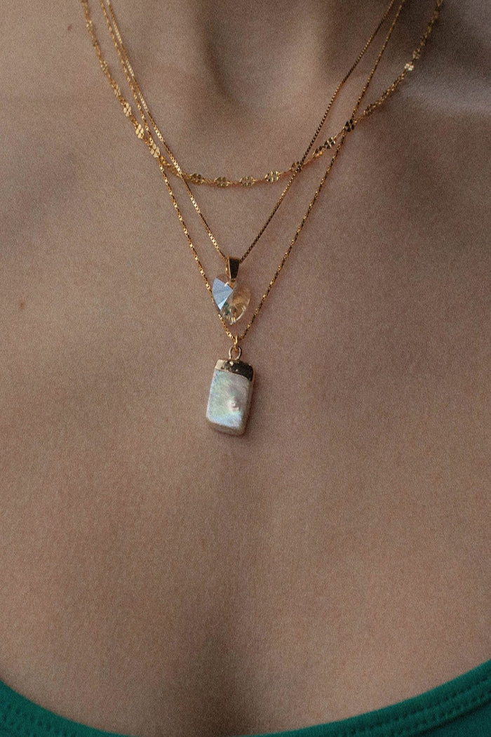 whisper necklace gold <br> by Neinties